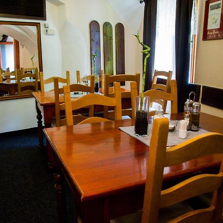 Hotel A Restaurace U Hrncire Kutná Hora Zewnętrze zdjęcie