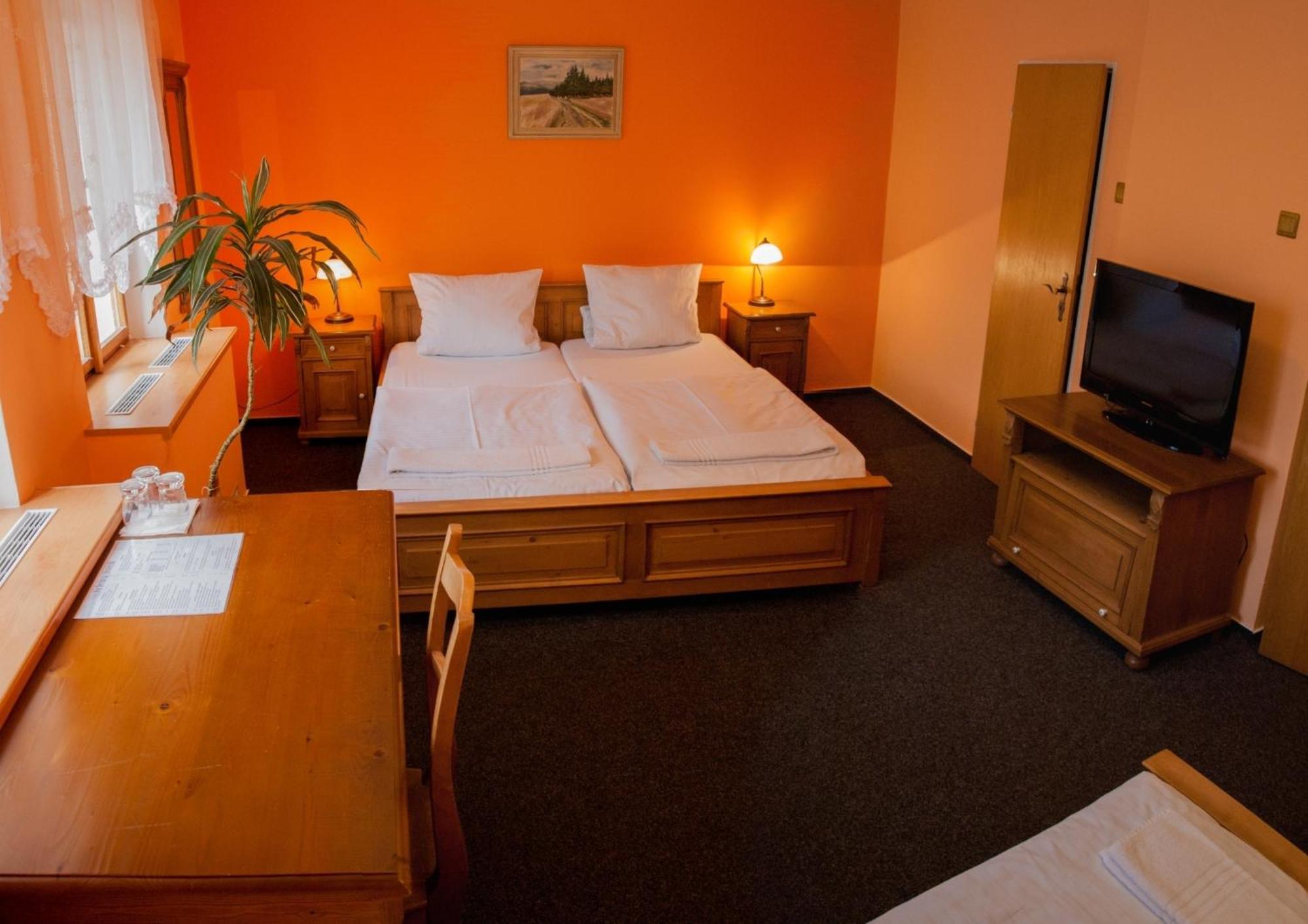 Hotel A Restaurace U Hrncire Kutná Hora Zewnętrze zdjęcie
